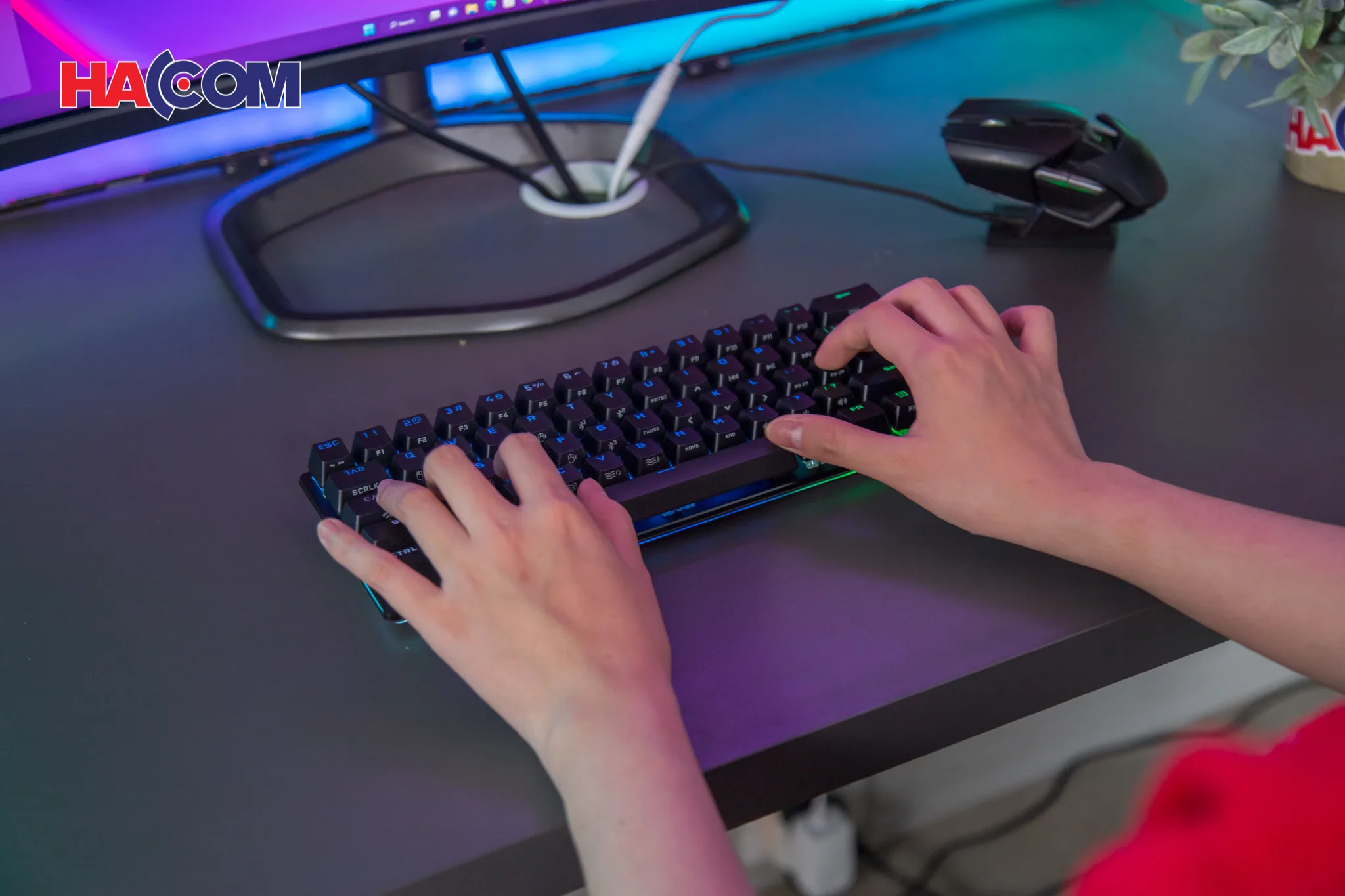 Bàn phím game không dây Corsair K70 Pro Mini đen Red sw (CH-9189010-NA) thumb 8