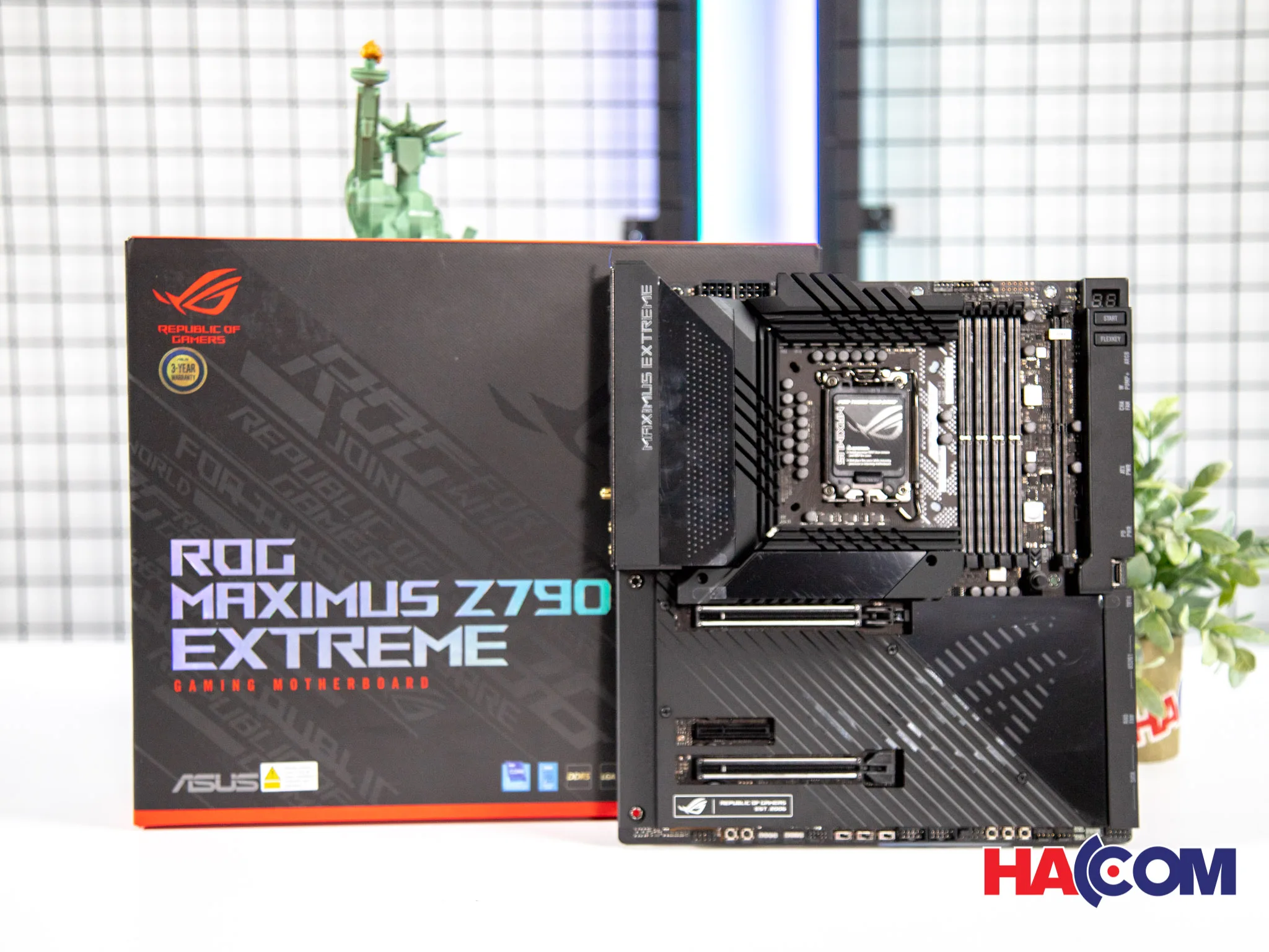 Mainboard ASUS ROG MAXIMUS Z790 EXTREME DDR5 thumb 8