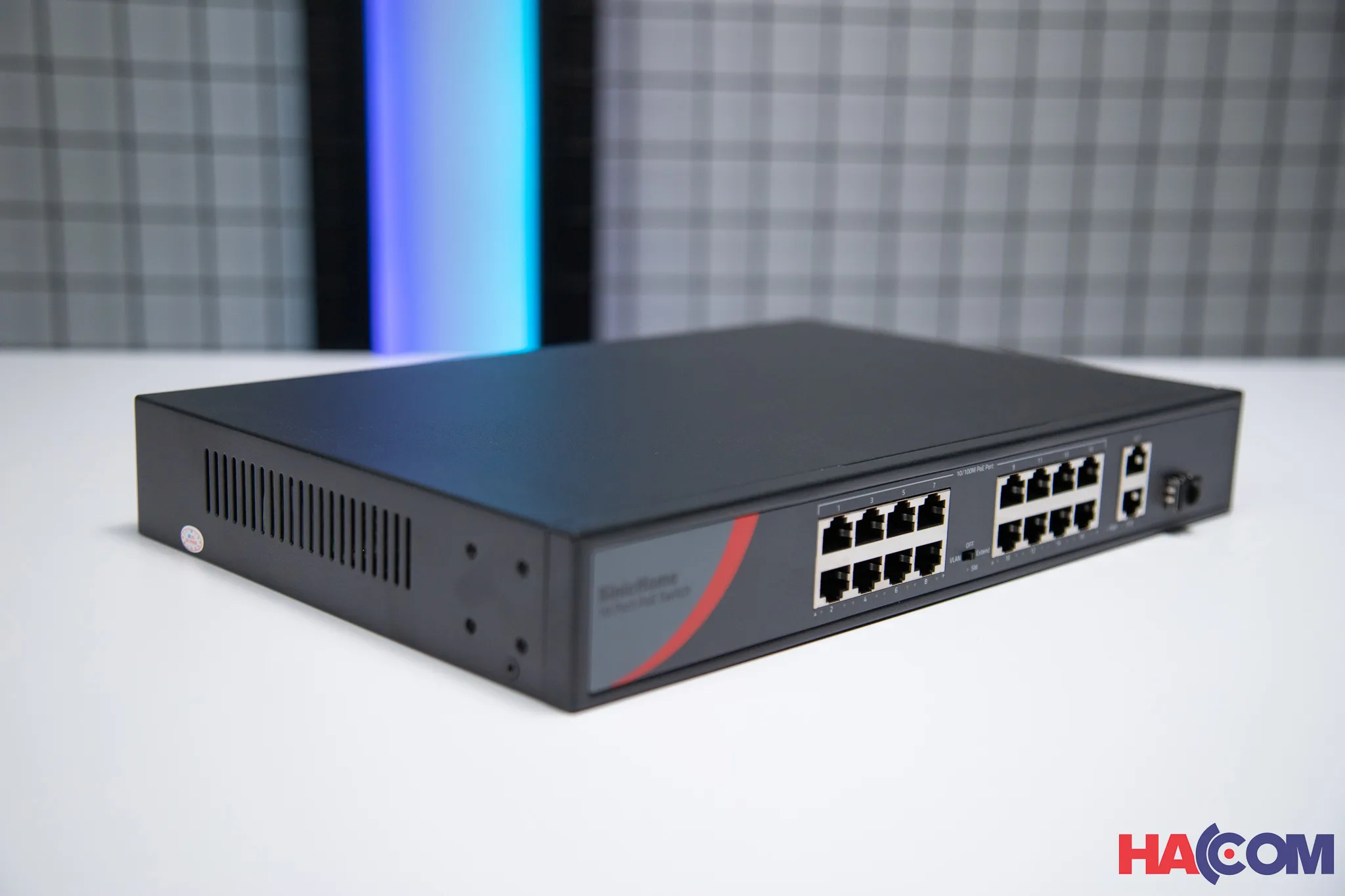 Switch POE SinicHome SN-5116P-E/16 POE/ 2 uplink1000M/1 uplink SFP/300W thumb 2