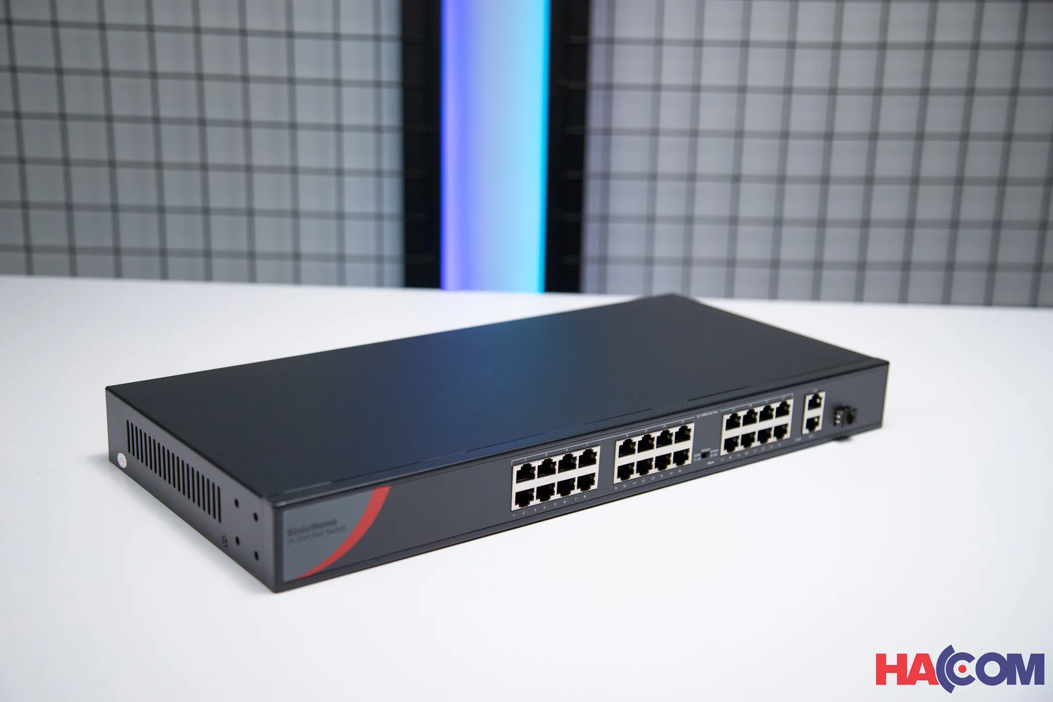 Switch POE SinicHome SN-5124P-E/24 POE/ 2 uplink1000M/1 uplink SFP/400W thumb 2