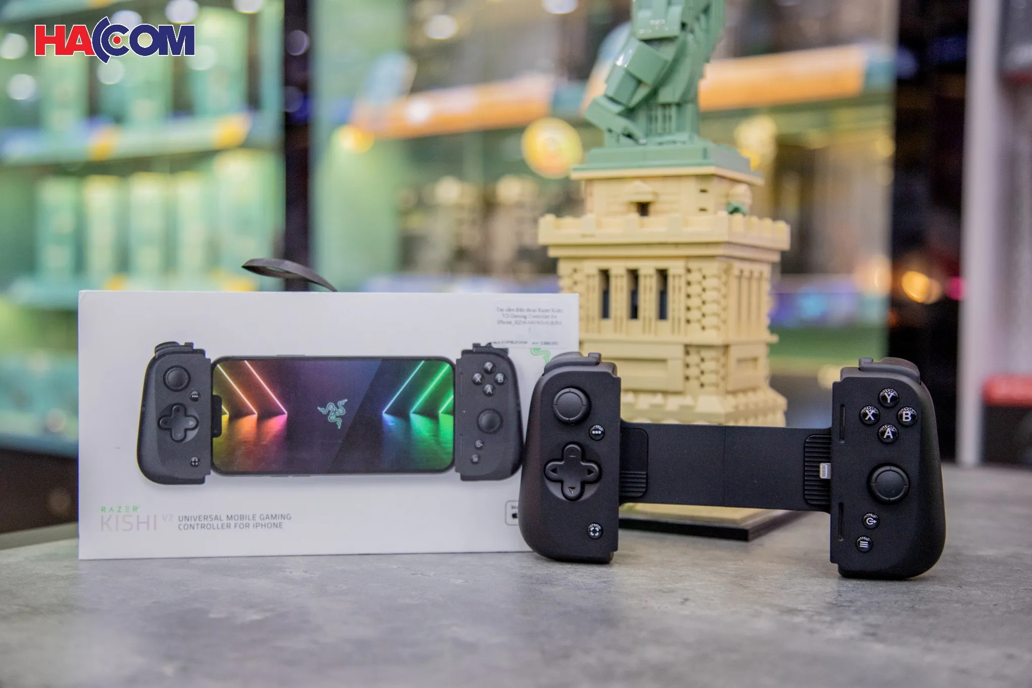 Tay cầm điện thoại Razer Kishi V2-Gaming Controller for iPhone_RZ06-04190100-R3M1 thumb 4