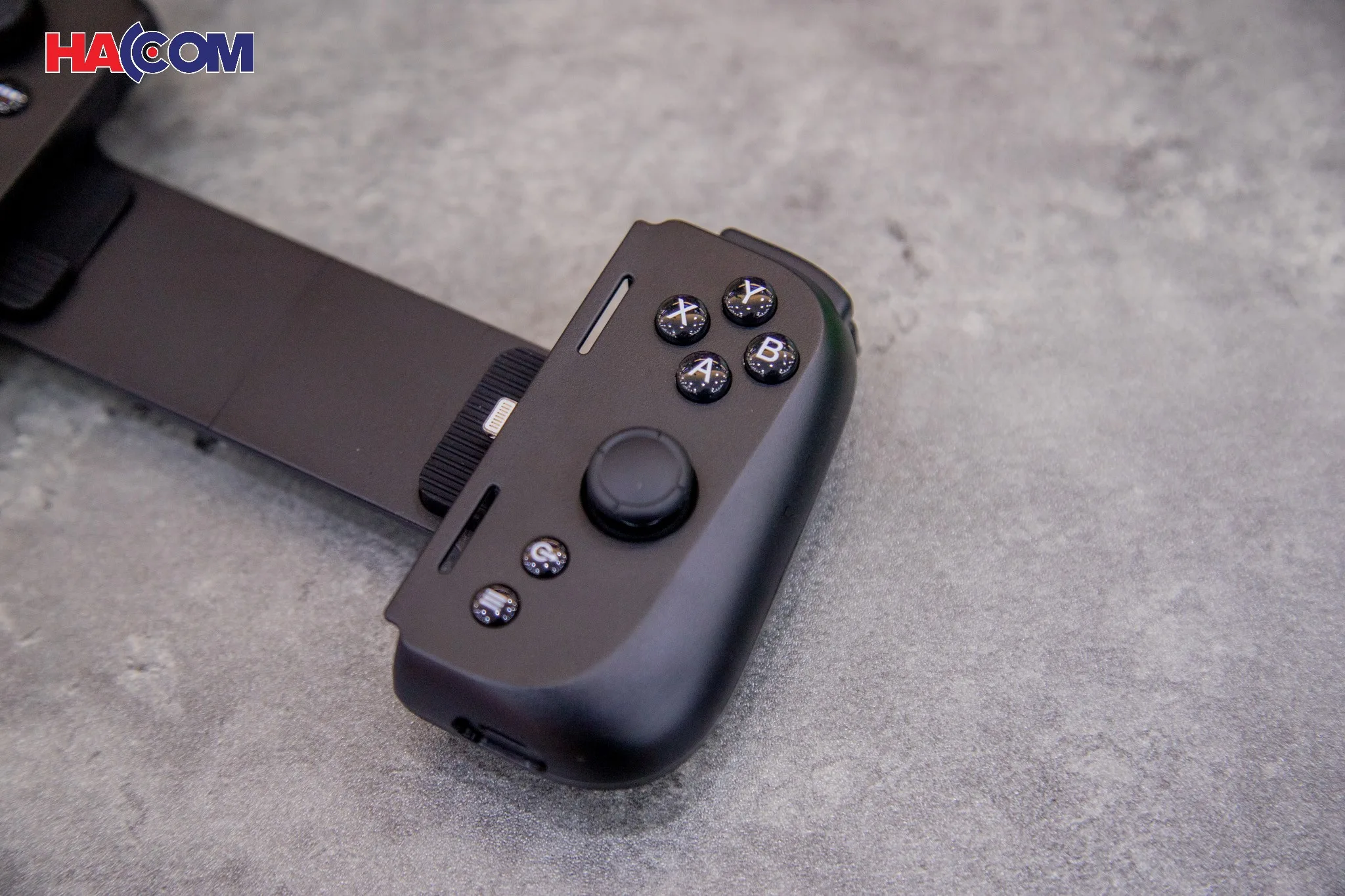 Tay cầm điện thoại Razer Kishi V2-Gaming Controller for iPhone_RZ06-04190100-R3M1 thumb 8